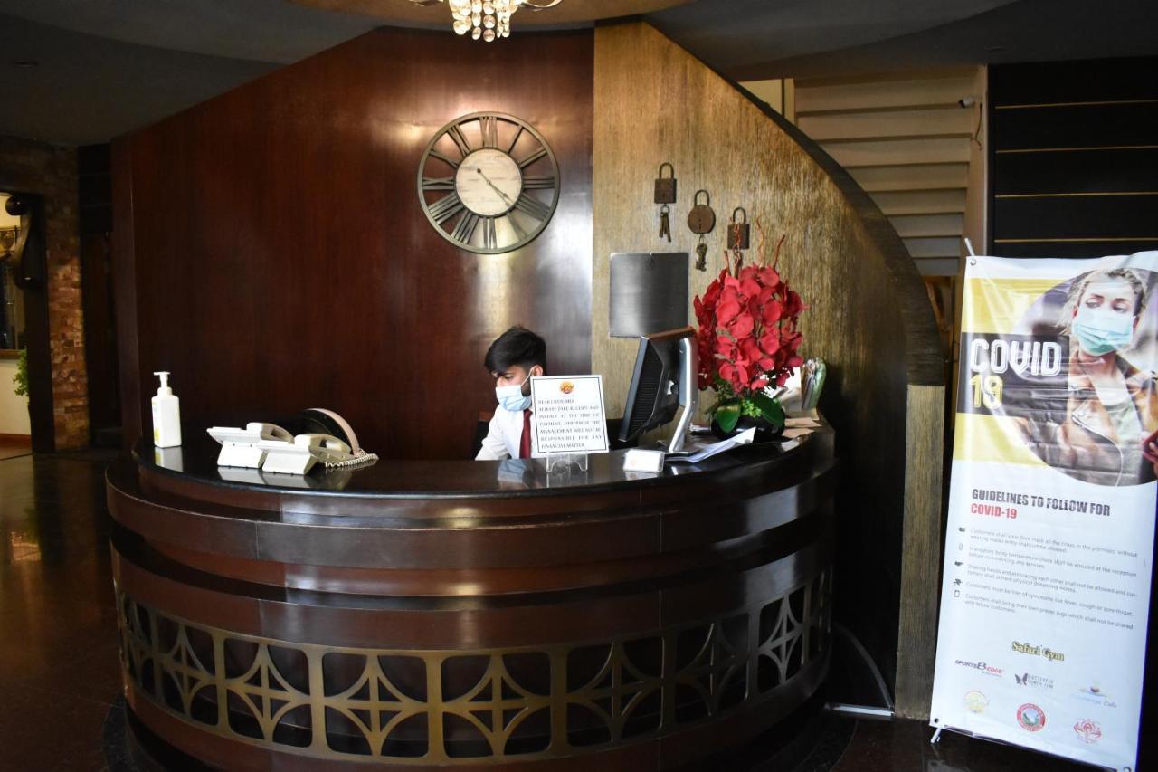 Safari Club 1 Hotel Rawalpindi Buitenkant foto