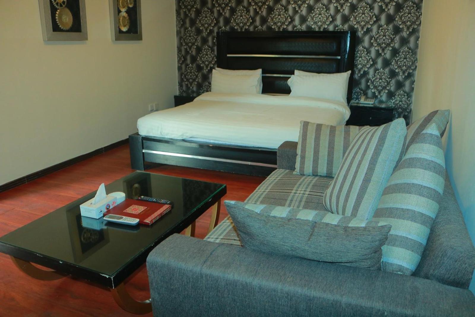 Safari Club 1 Hotel Rawalpindi Buitenkant foto