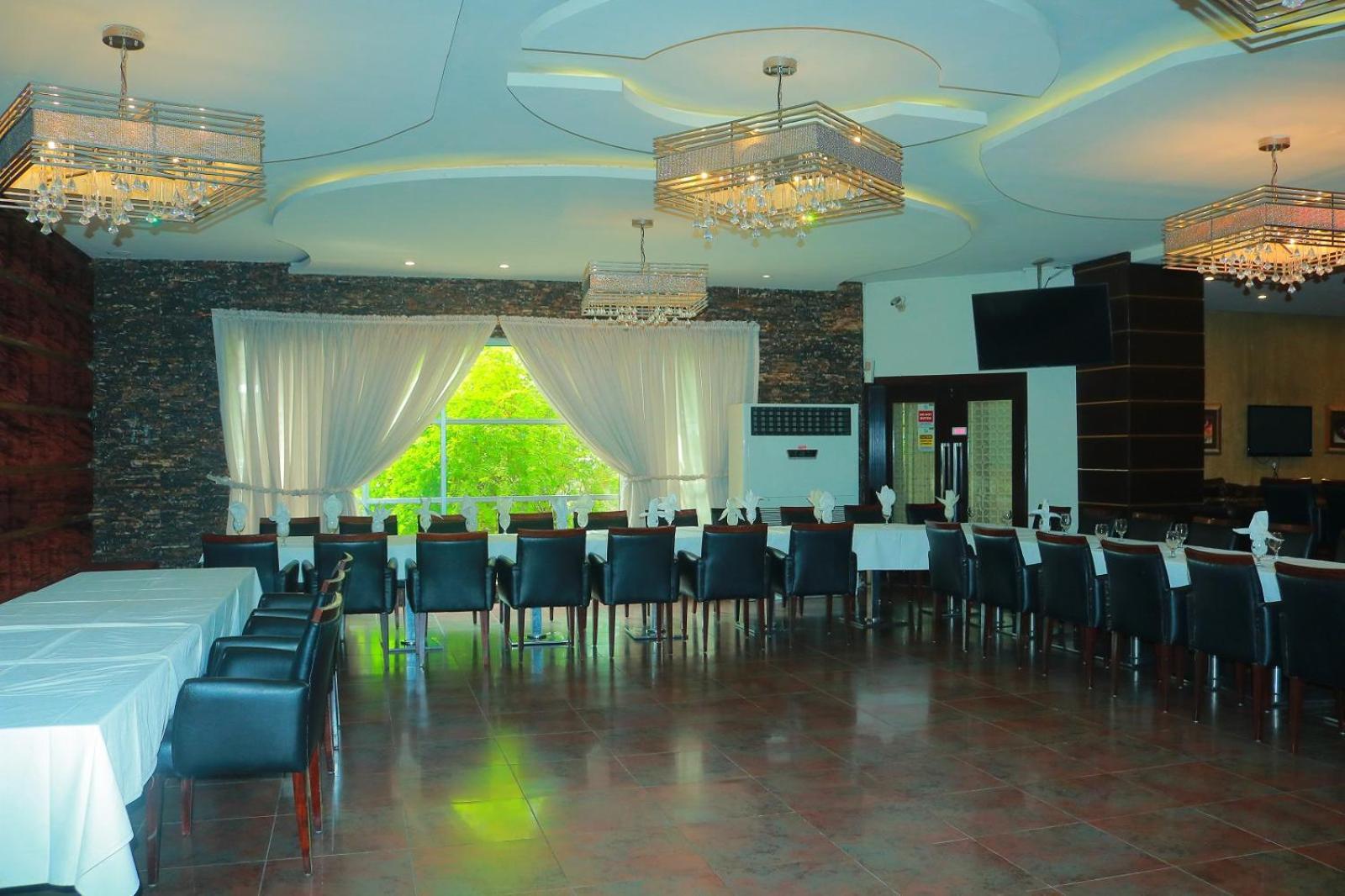 Safari Club 1 Hotel Rawalpindi Buitenkant foto