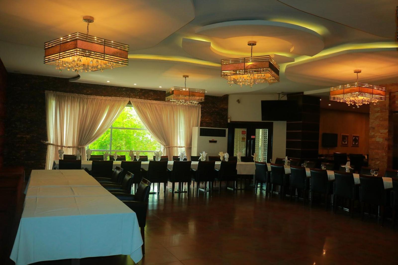 Safari Club 1 Hotel Rawalpindi Buitenkant foto