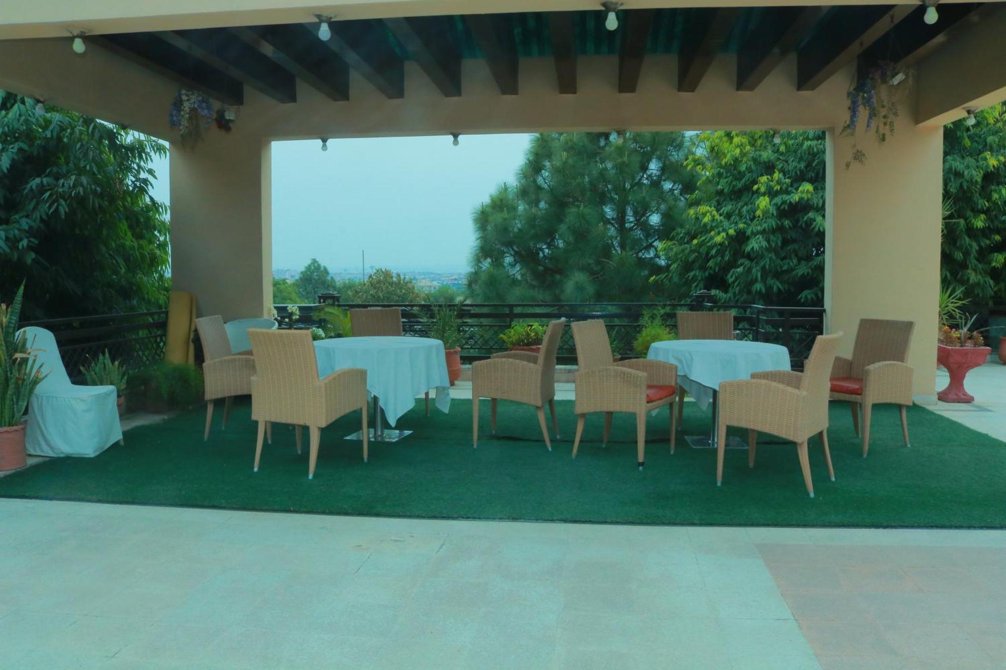 Safari Club 1 Hotel Rawalpindi Buitenkant foto