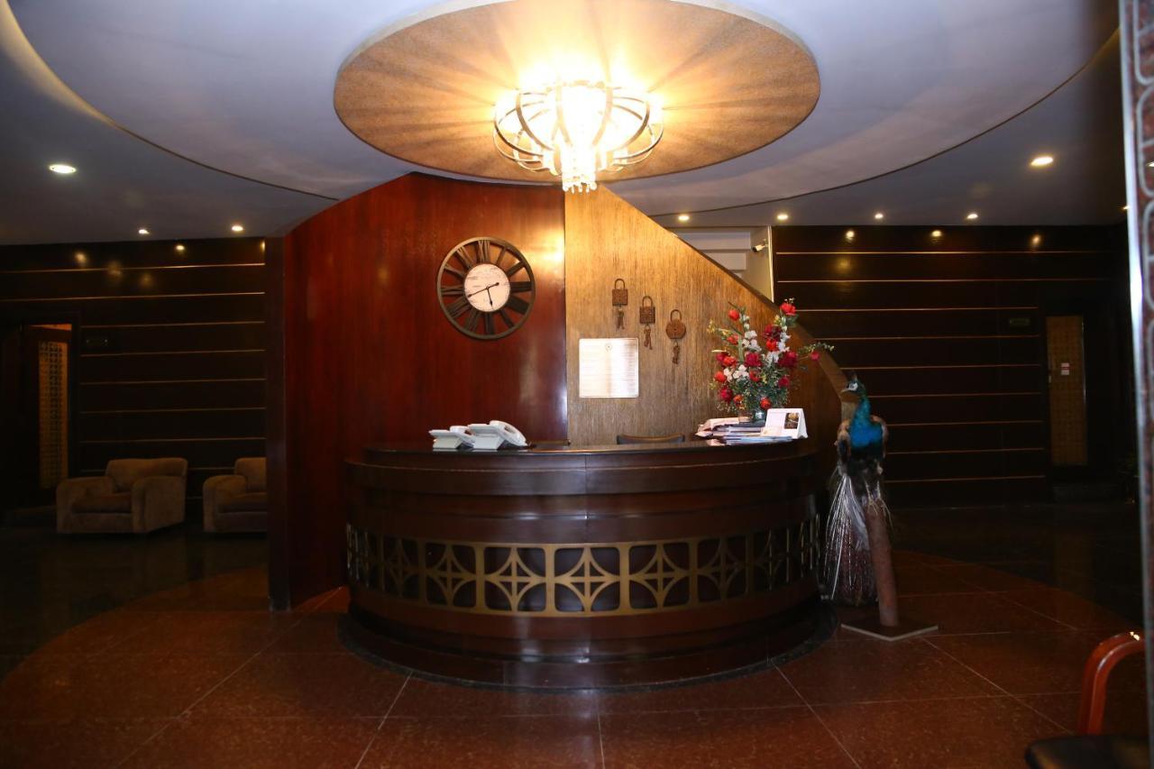 Safari Club 1 Hotel Rawalpindi Buitenkant foto